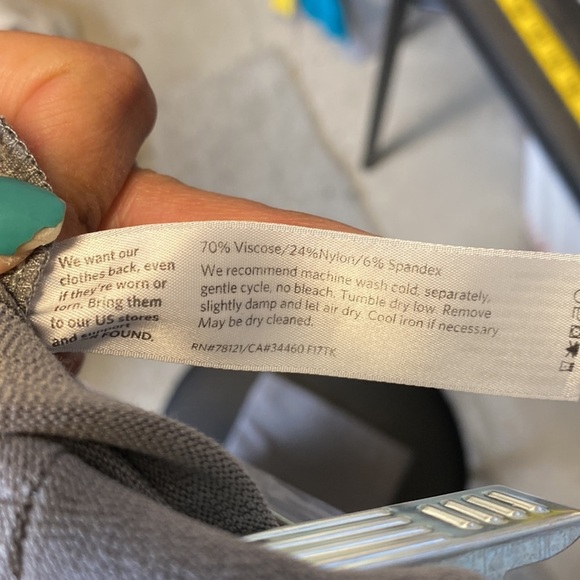 Eileen Fisher WASHABLE STRETCH CREPE PANT SLIM FIT, ANKLE LENGTH light grey - Picture 6 of 6